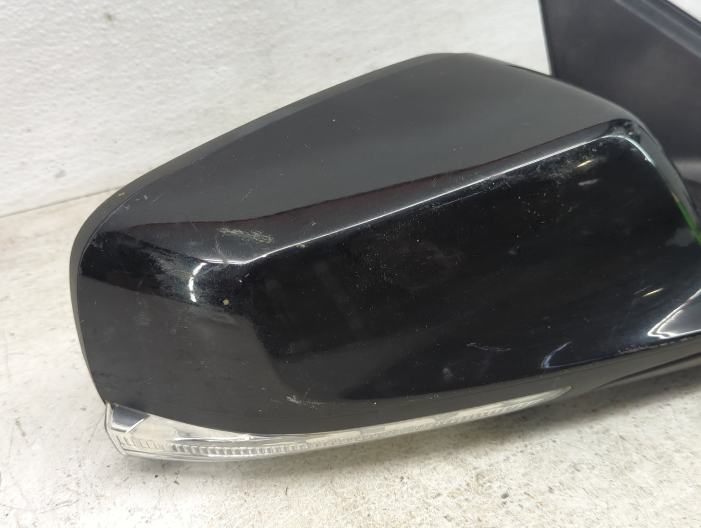 2013-2016 Buick Lacrosse Passenger Side View Mirror - Right Door Mirror OEM Used - Oemusedautoparts1.com