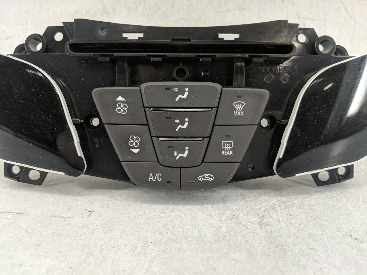 2014-2016 Buick Lacrosse Climate Control Module Temperature AC/Heater Replacement P/N:26679455 YP46-10 Fits Fits 2014 2015 2