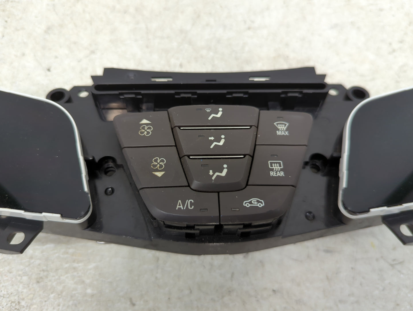 2014-2016 Buick Lacrosse Climate Control Module Temperature AC/Heater Replacement P/N:26679455 Fits Fits 2014 2015 2016 OEM 