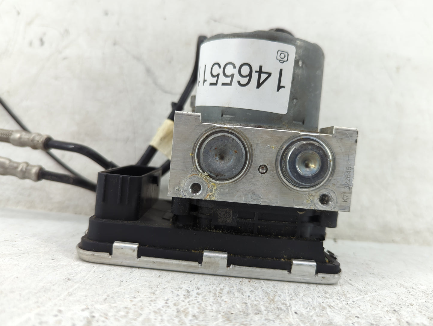 2016 Buick Lacrosse ABS Pump Control Module Replacement P/N:84825144 Fits Fits 2017 OEM Used Auto Parts - Oemusedautoparts1.