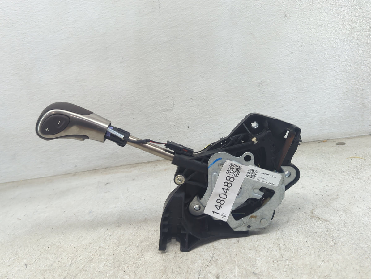 2016 Buick Lacrosse Floor Console Assembly Shifter - Oemusedautoparts1.com