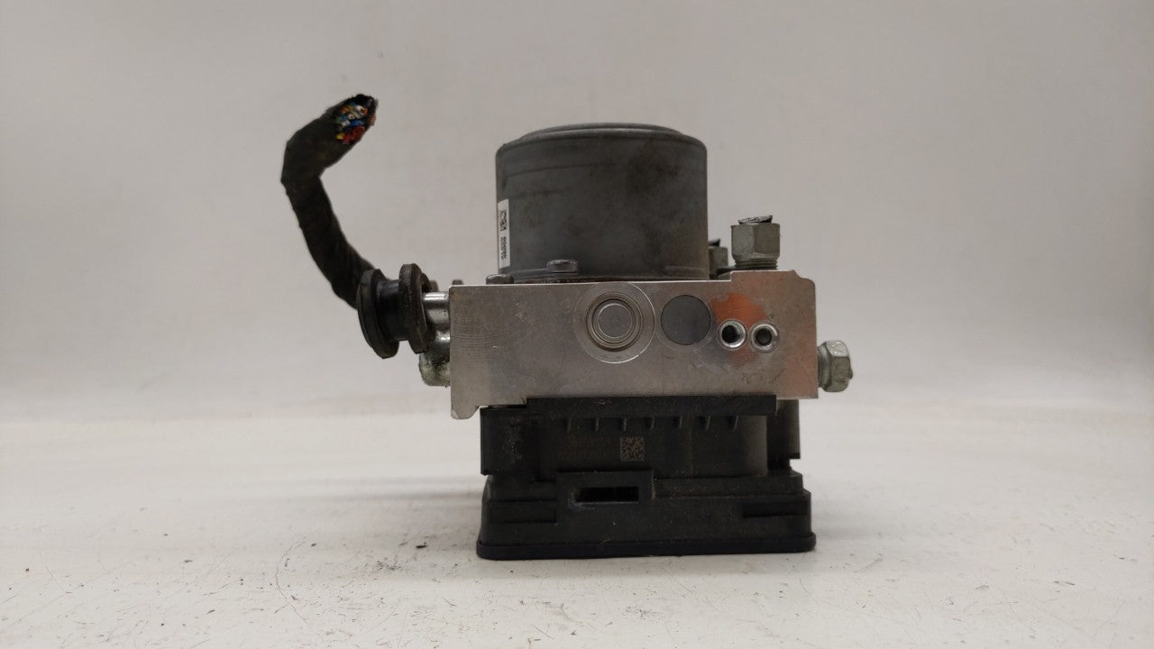 2016 Buick Lacrosse ABS Pump Control Module Replacement P/N:23321783 23321781 Fits Fits 2017 OEM Used Auto Parts - Oemusedau