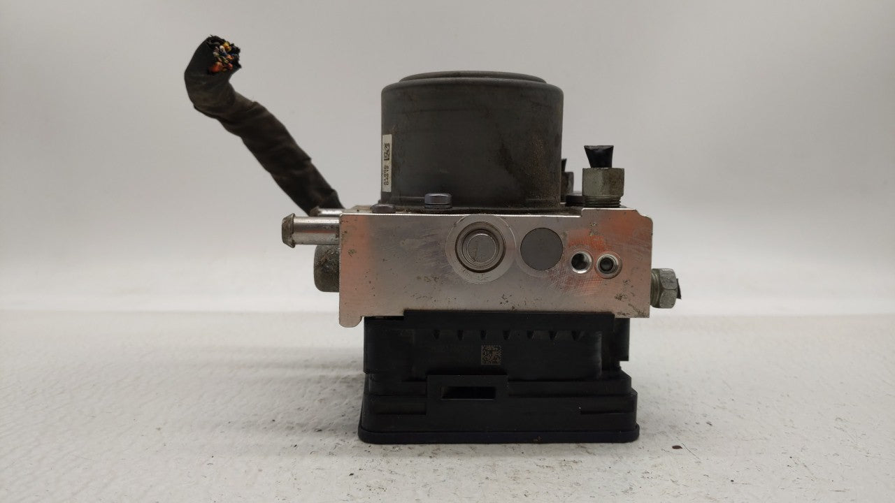 2016 Buick Lacrosse ABS Pump Control Module Replacement P/N:23321783 23321781 Fits Fits 2017 OEM Used Auto Parts - Oemusedau