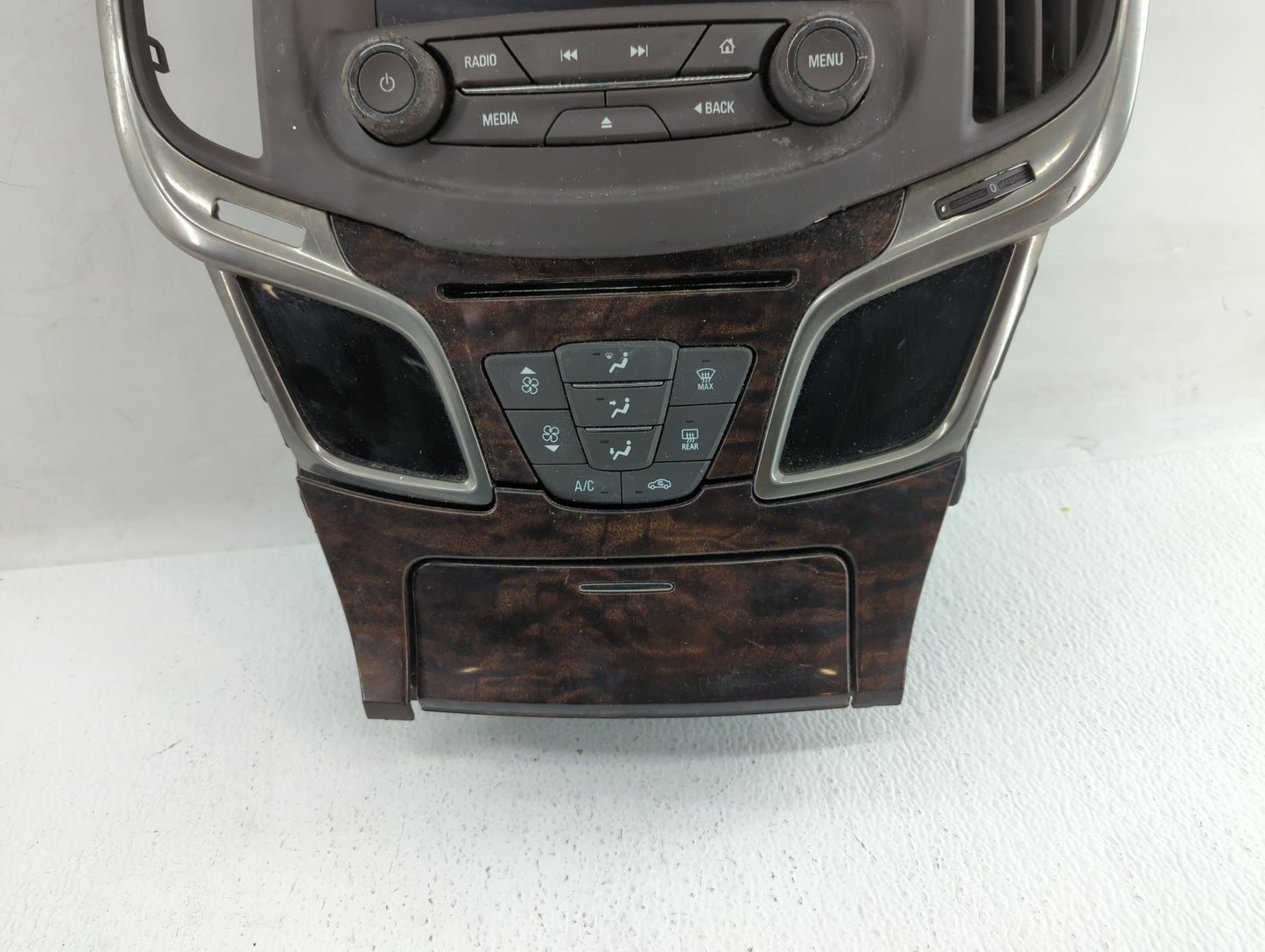 Buick Lacrosse Radio Control Panel - Oemusedautoparts1.com