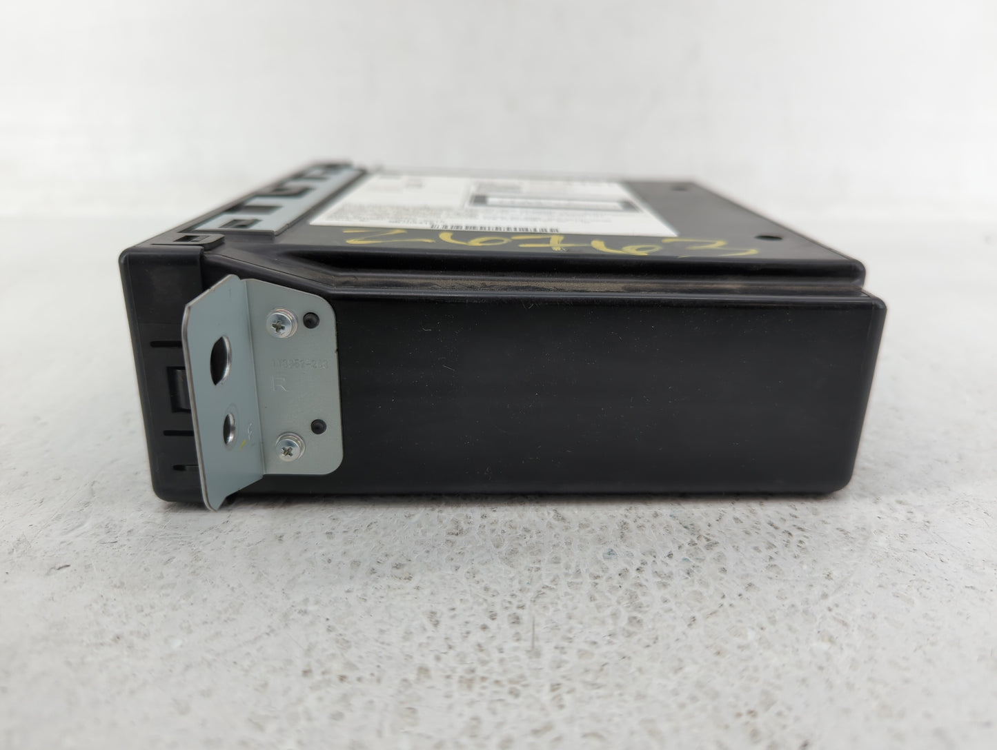 2015-2016 Buick Lacrosse Am Fm Cd Player Radio Receiver - Oemusedautoparts1.com