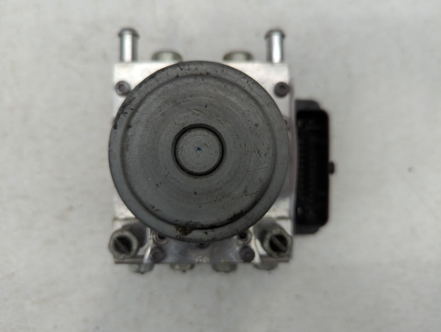 2016 Buick Lacrosse ABS Pump Control Module Replacement P/N:23321783 Fits Fits 2017 OEM Used Auto Parts - Oemusedautoparts1.