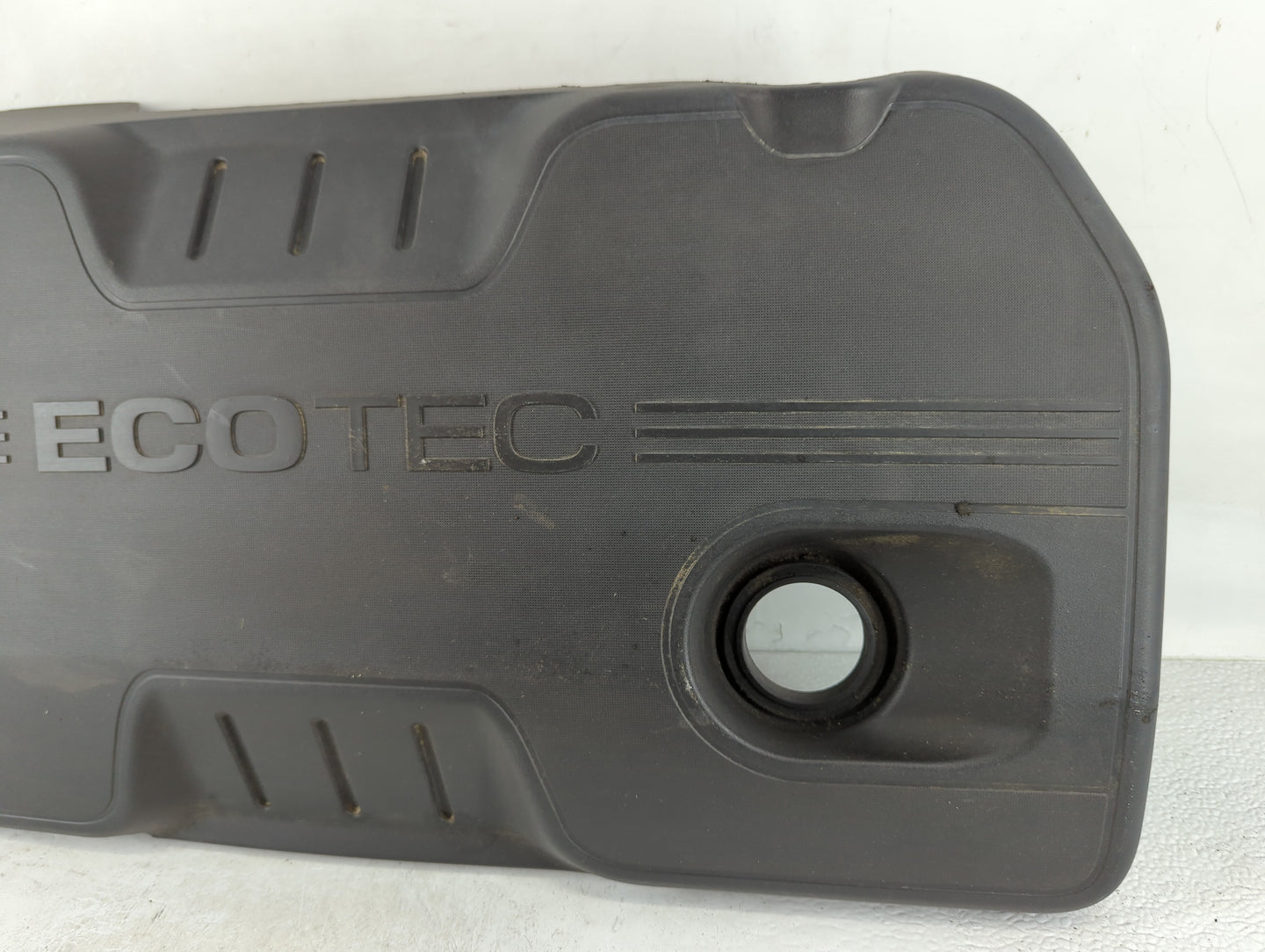 2016 Buick Lacrosse Engine Cover - Oemusedautoparts1.com