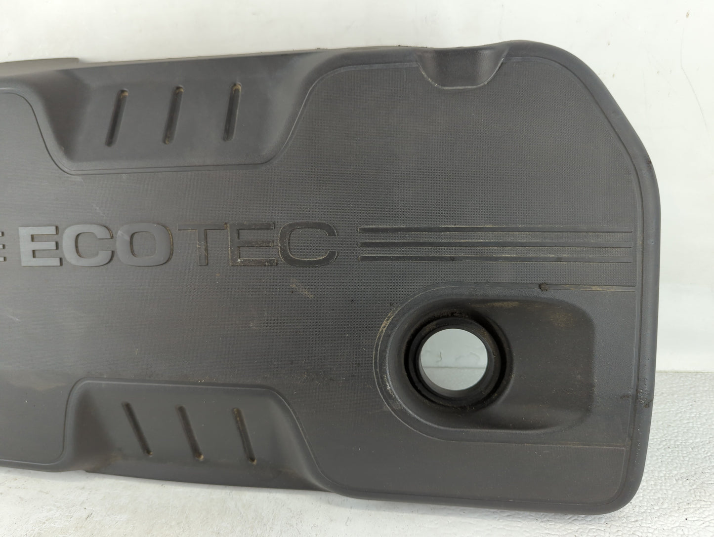 2016 Buick Lacrosse Engine Cover - Oemusedautoparts1.com