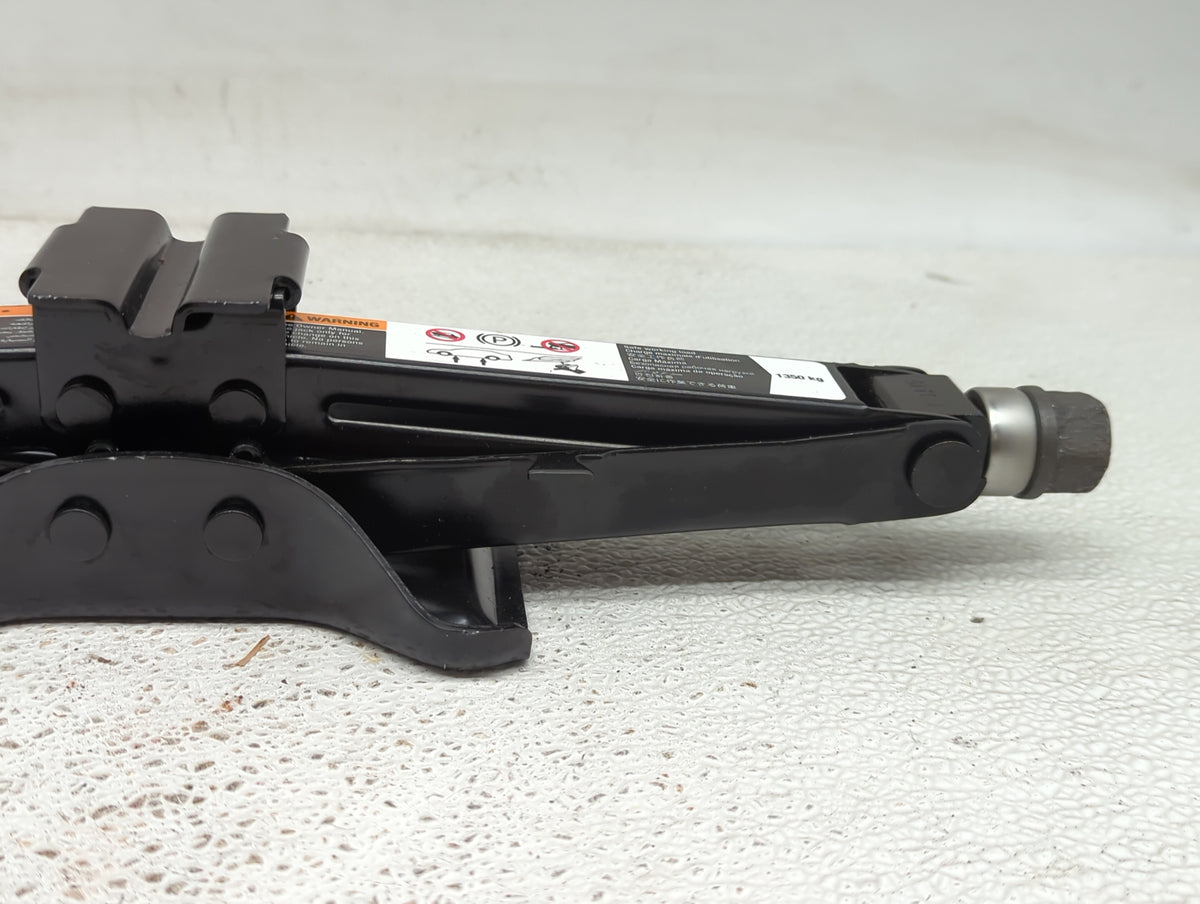 2016 Buick Regal Spare Scissor Car Jack 1081859 - Oemusedautoparts1.com