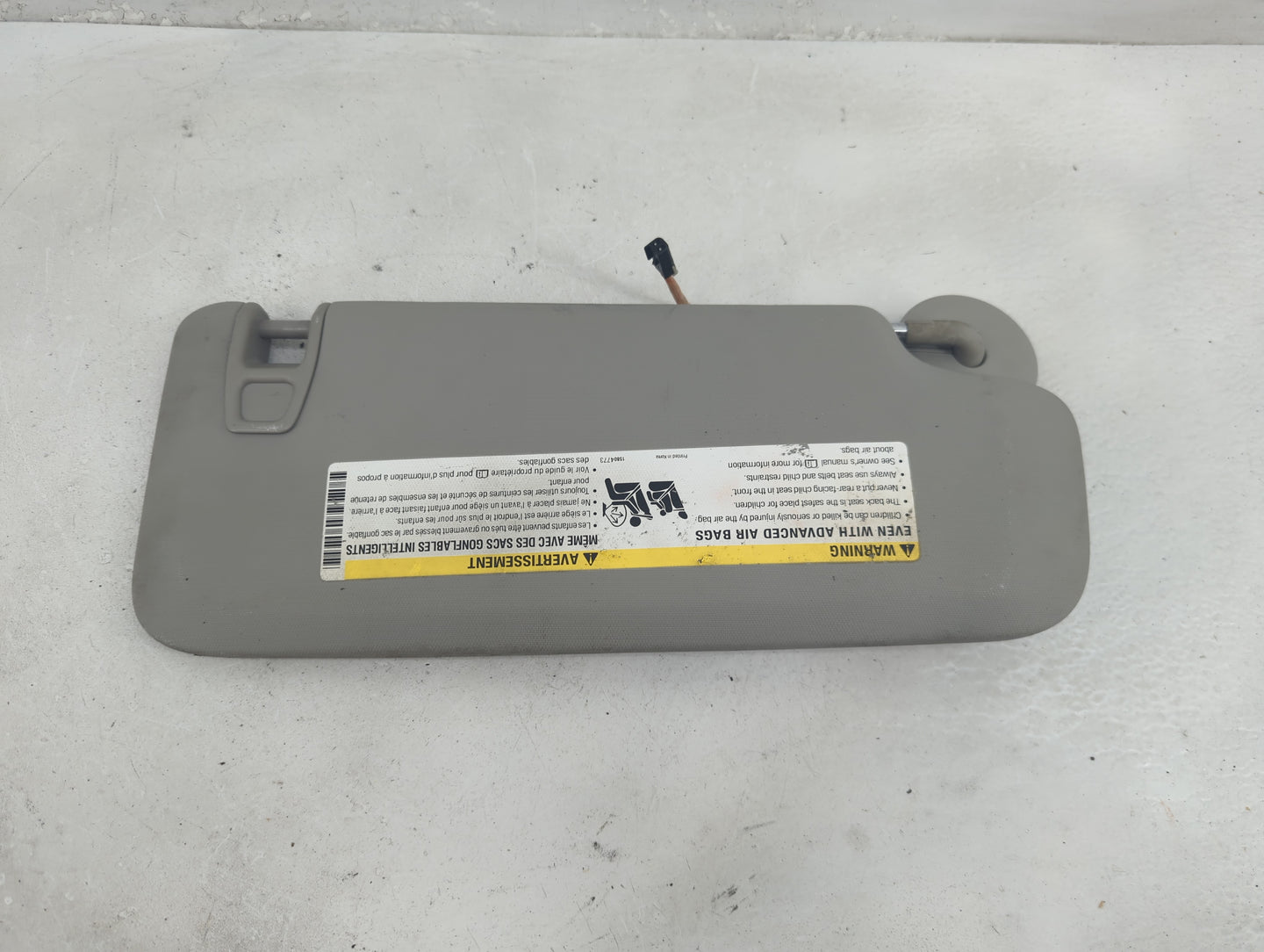 2016-2017 Buick Regal Sun Visor Shade Replacement Passenger Right Mirror Fits Fits 2016 2017 OEM Used Auto Parts - Oemusedau