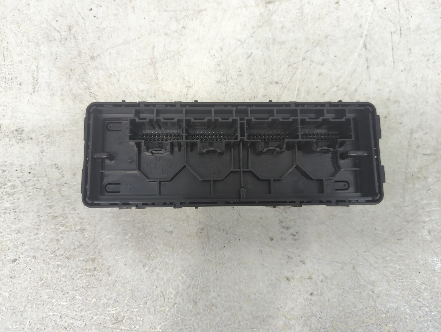 2015-2017 Buick Regal Body Control Module Bcm Inner Cabin Fuse Box - Oemusedautoparts1.com