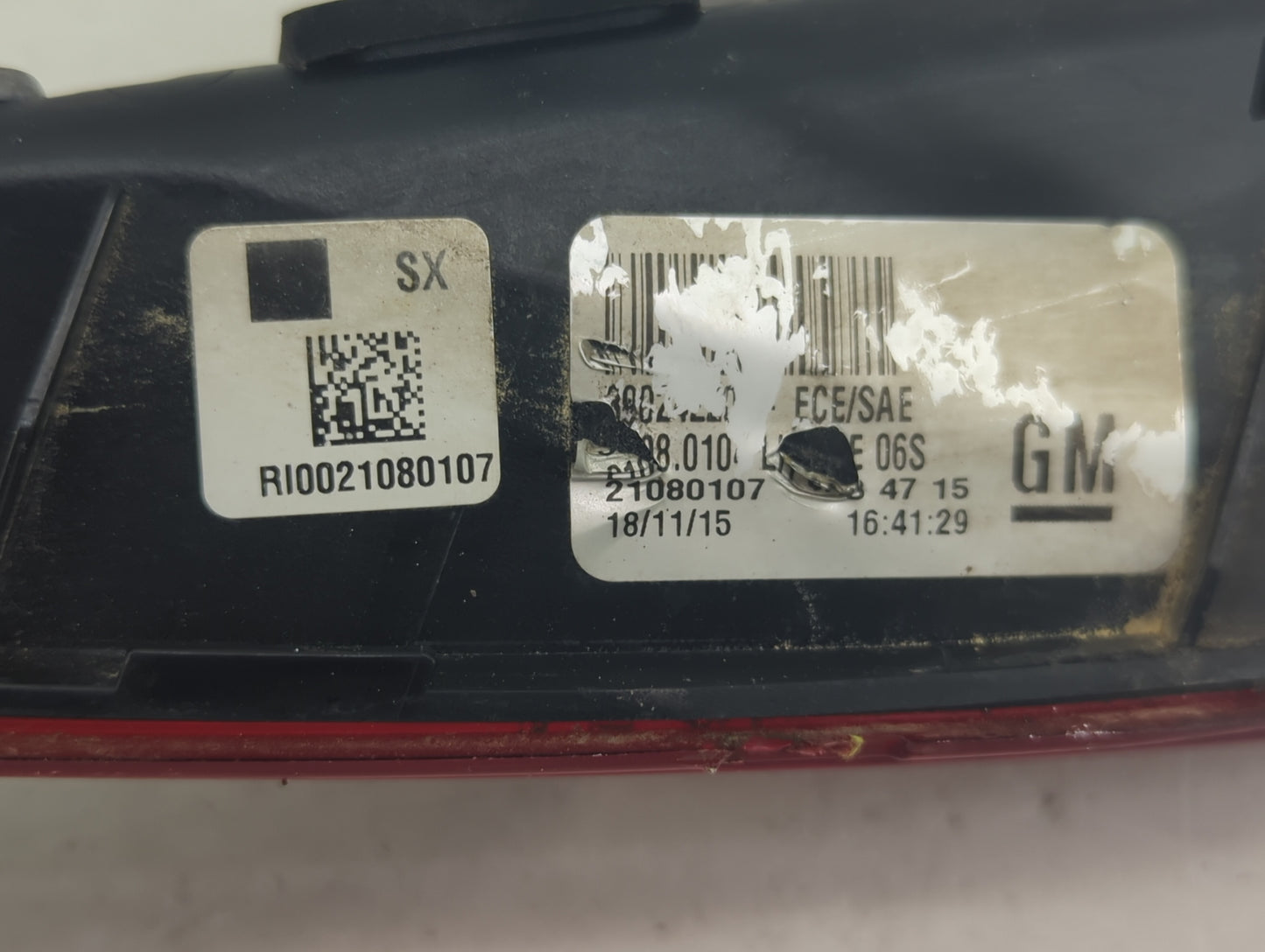 2014-2017 Buick Regal Driver Left Side Deck Lid Mounted Tail Light - Oemusedautoparts1.com
