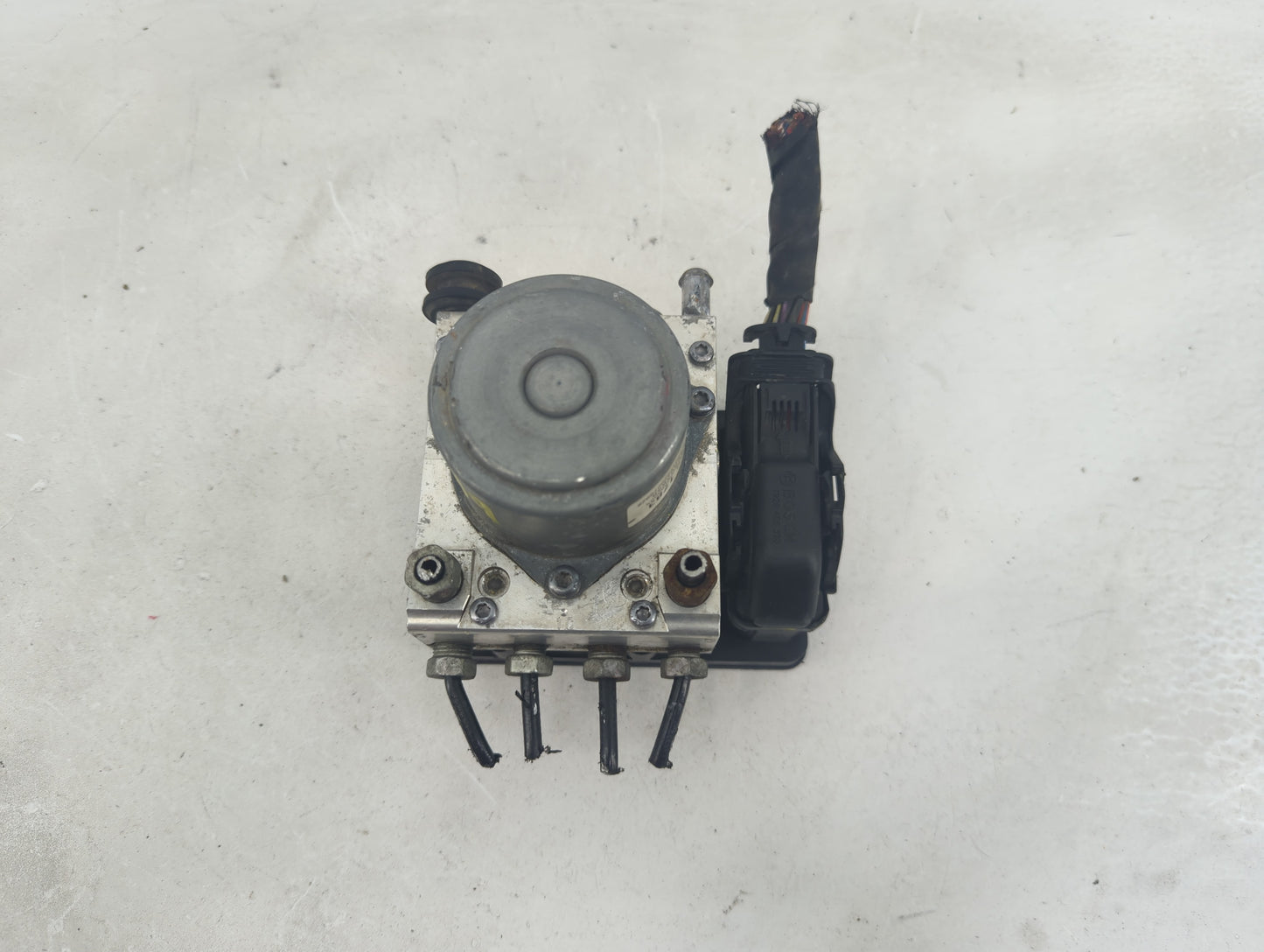 2016-2017 Buick Regal ABS Pump Control Module Replacement Fits Fits 2016 2017 OEM Used Auto Parts - Oemusedautoparts1.com