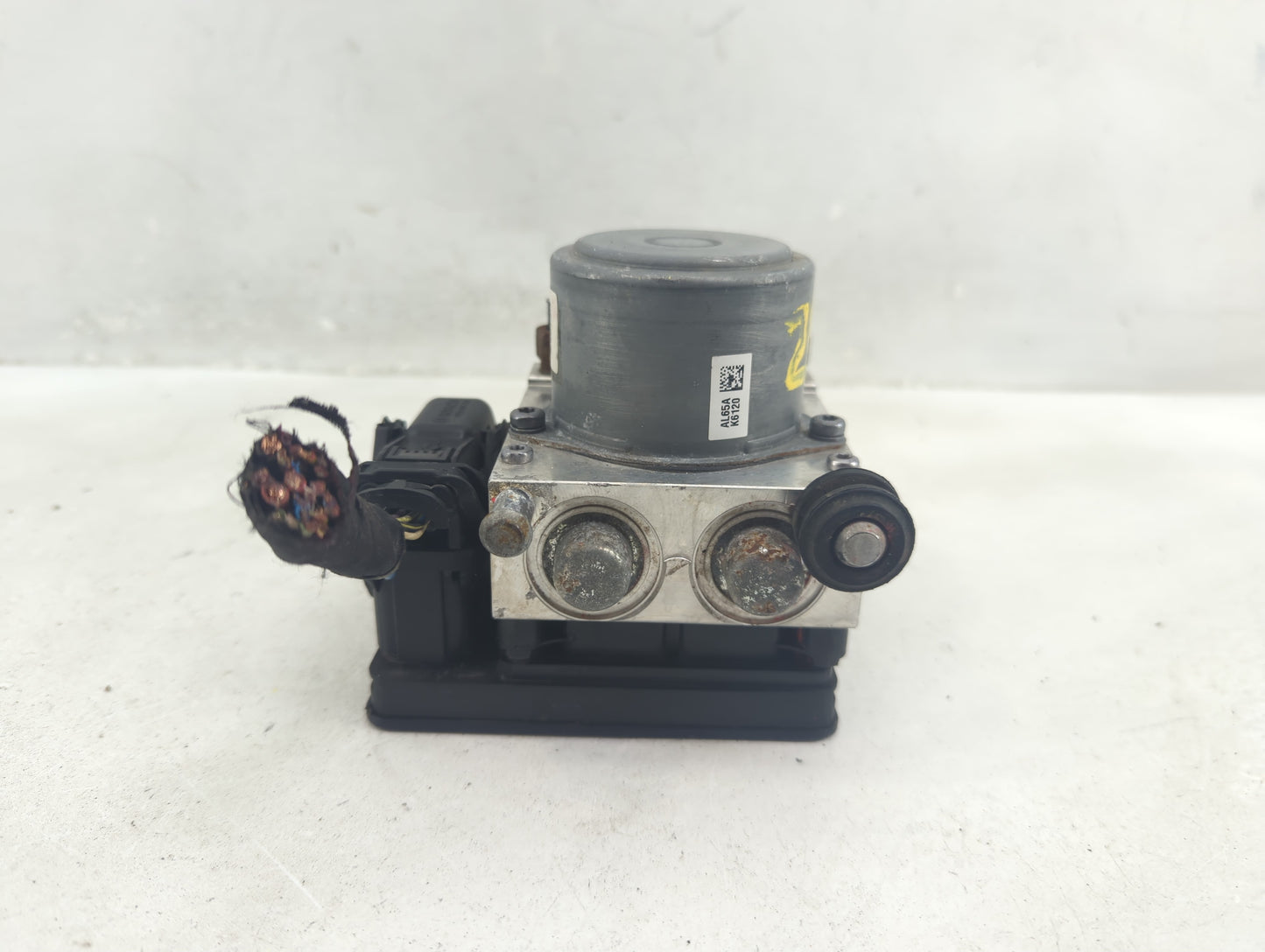 2016-2017 Buick Regal ABS Pump Control Module Replacement Fits Fits 2016 2017 OEM Used Auto Parts - Oemusedautoparts1.com