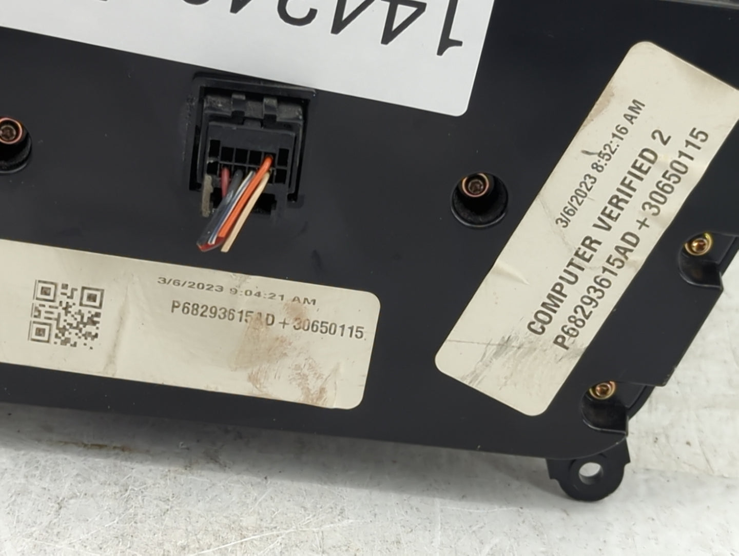 2014-2016 Buick Regal Climate Control Module Temperature AC/Heater Replacement P/N:P68293615AD 30650115 Fits Fits 2014 2015 