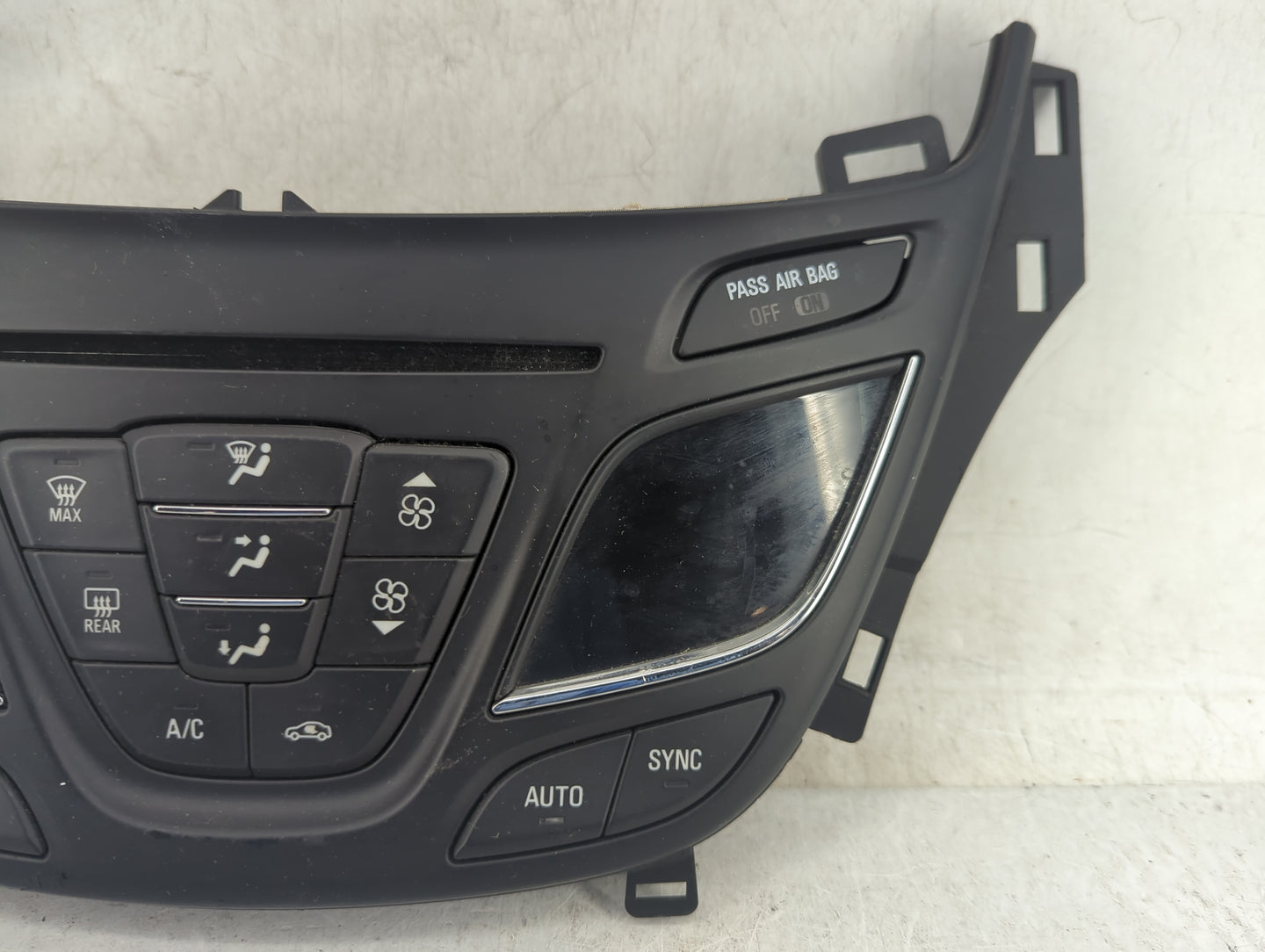 2014-2017 Buick Regal Climate Control Module Temperature AC/Heater Replacement P/N:26202378 7370200000000X Fits OEM Used Aut
