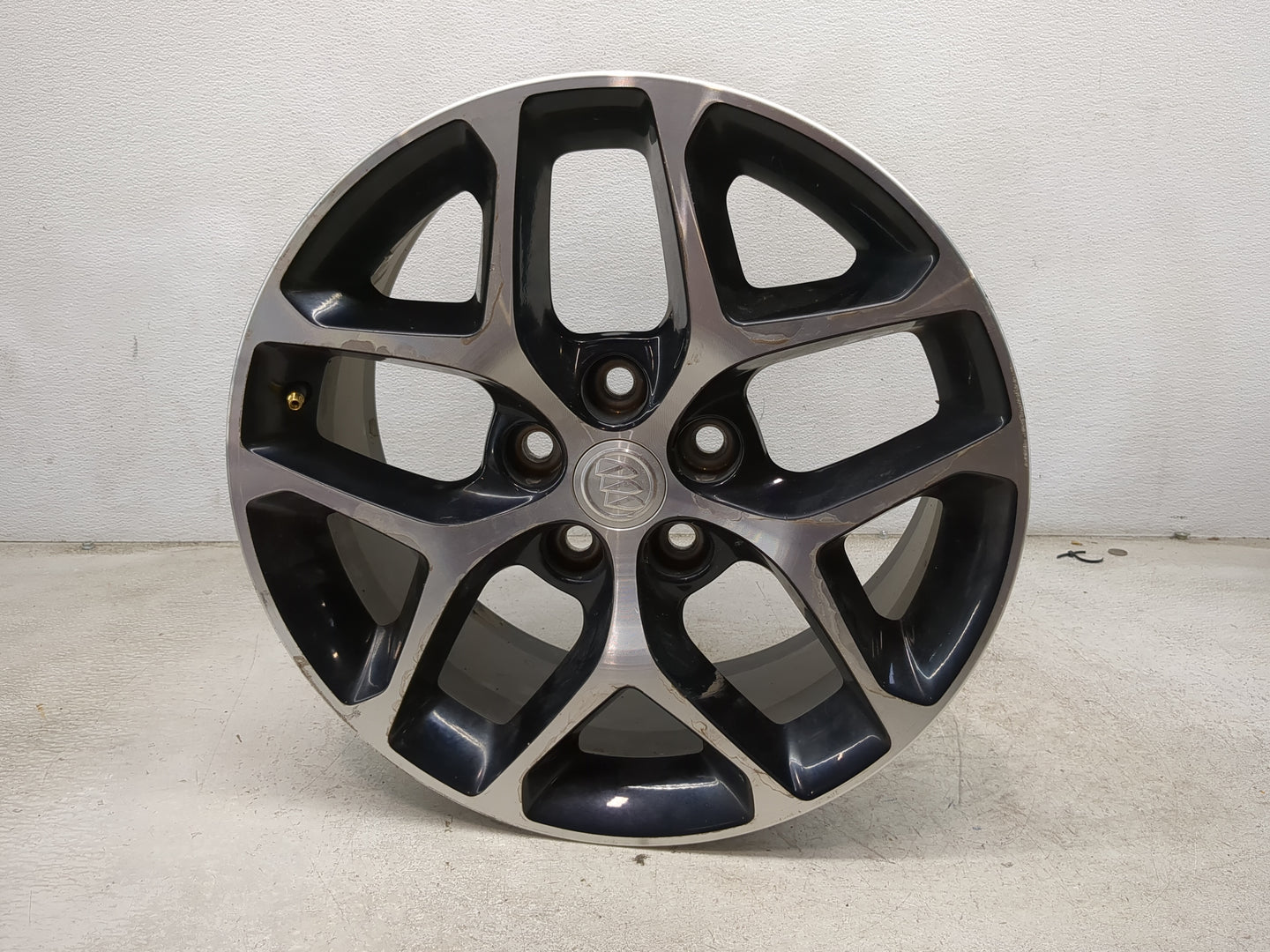 2016-2017 Buick Regal Oem Wheel Rim Black - Oemusedautoparts1.com