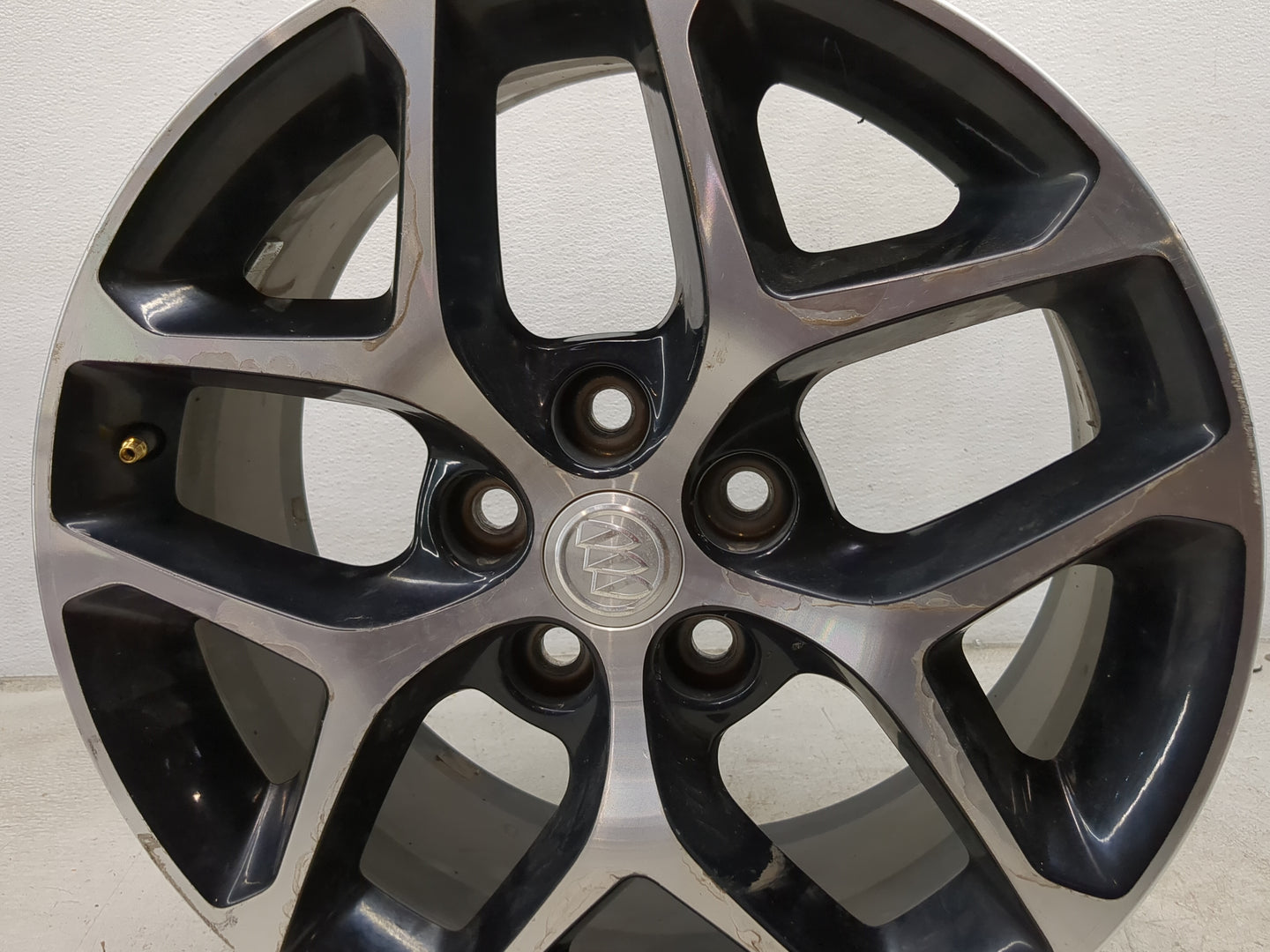 2016-2017 Buick Regal Oem Wheel Rim Black - Oemusedautoparts1.com