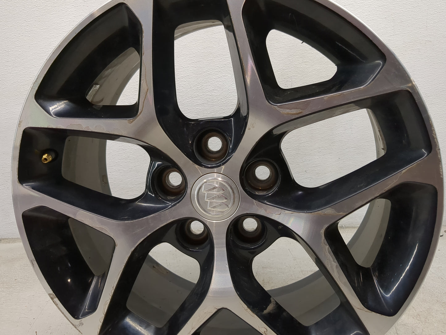 2016-2017 Buick Regal Oem Wheel Rim Black - Oemusedautoparts1.com