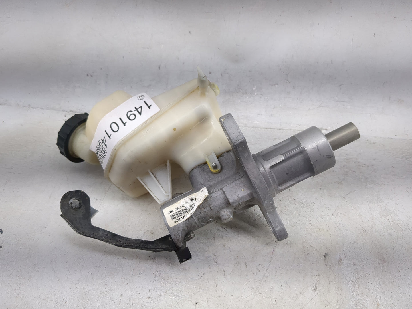2011-2017 Buick Regal Brake Master Cylinder 1491014 - Oemusedautoparts1.com