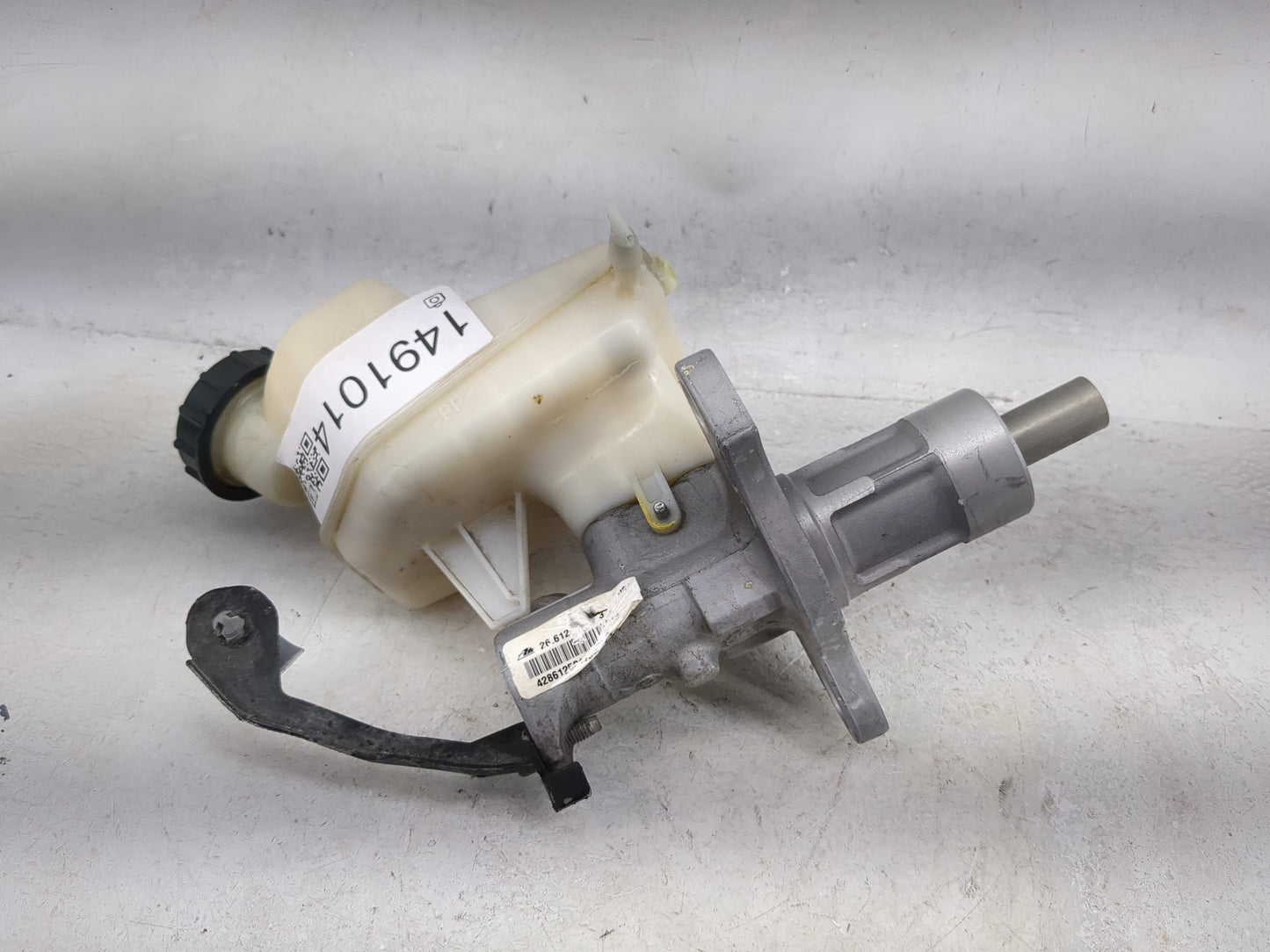 2011-2017 Buick Regal Brake Master Cylinder 1491014 - Oemusedautoparts1.com