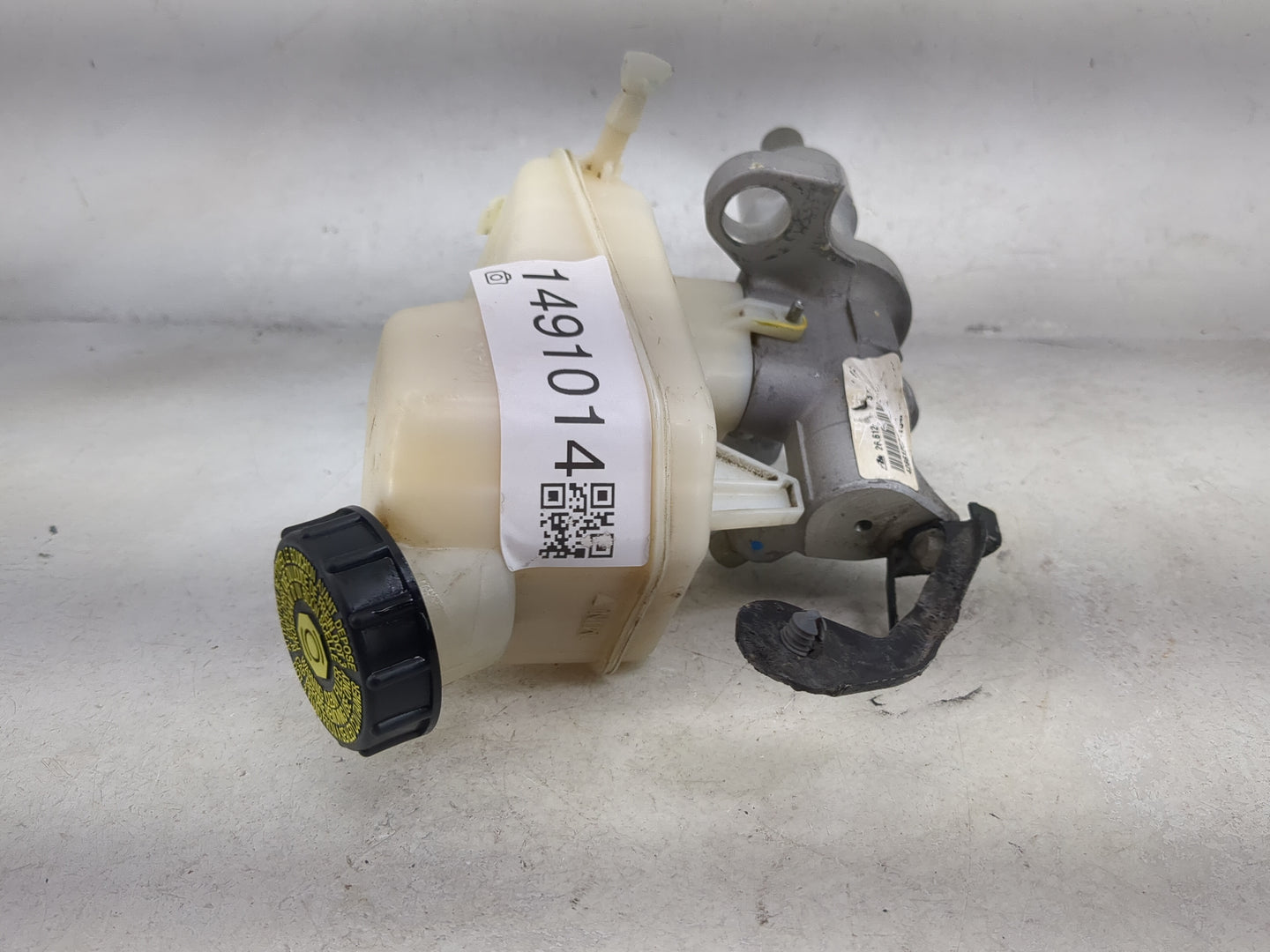 2011-2017 Buick Regal Brake Master Cylinder 1491014 - Oemusedautoparts1.com