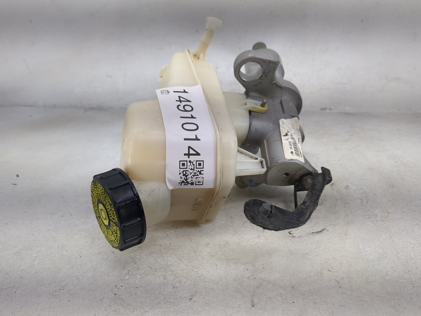 2011-2017 Buick Regal Brake Master Cylinder 1491014 - Oemusedautoparts1.com