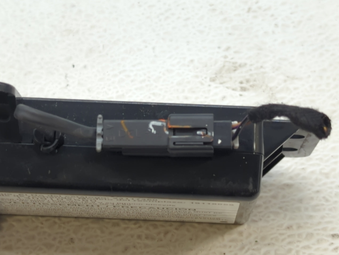 2016 Buick Regal Bluetooth Phone Communication Control Module Ccm Oem - Oemusedautoparts1.com