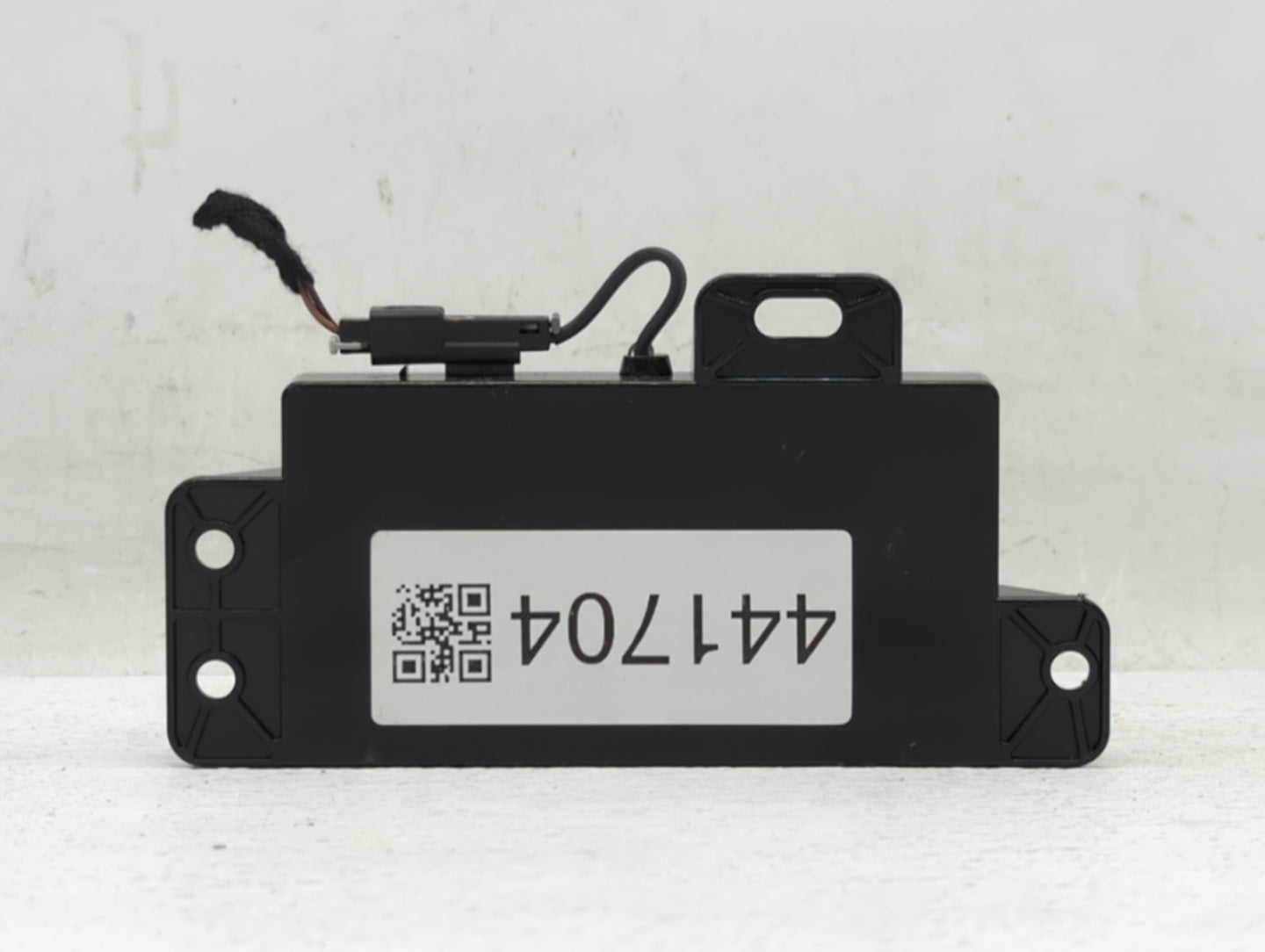 2016 Buick Regal Bluetooth Phone Communication Control Module Ccm Oem - Oemusedautoparts1.com