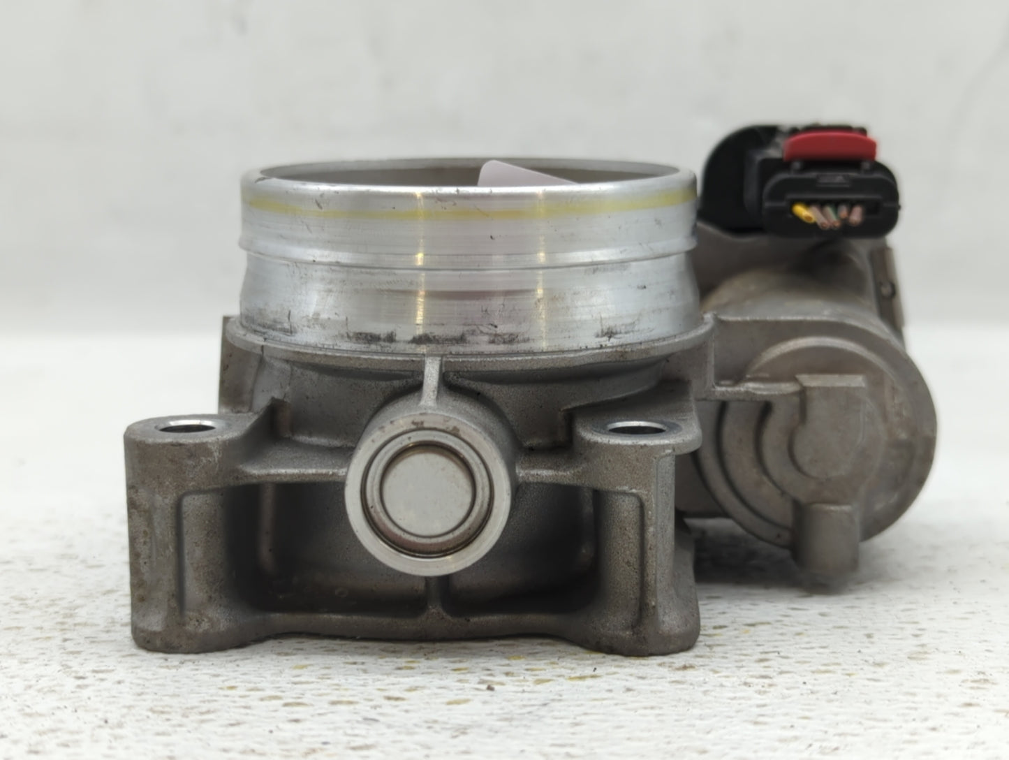 2014-2017 Buick Regal Throttle Body P/N:12627067DA Fits Fits 2013 2014 2015 2016 2017 2018 2019 2020 2021 OEM Used Auto Part