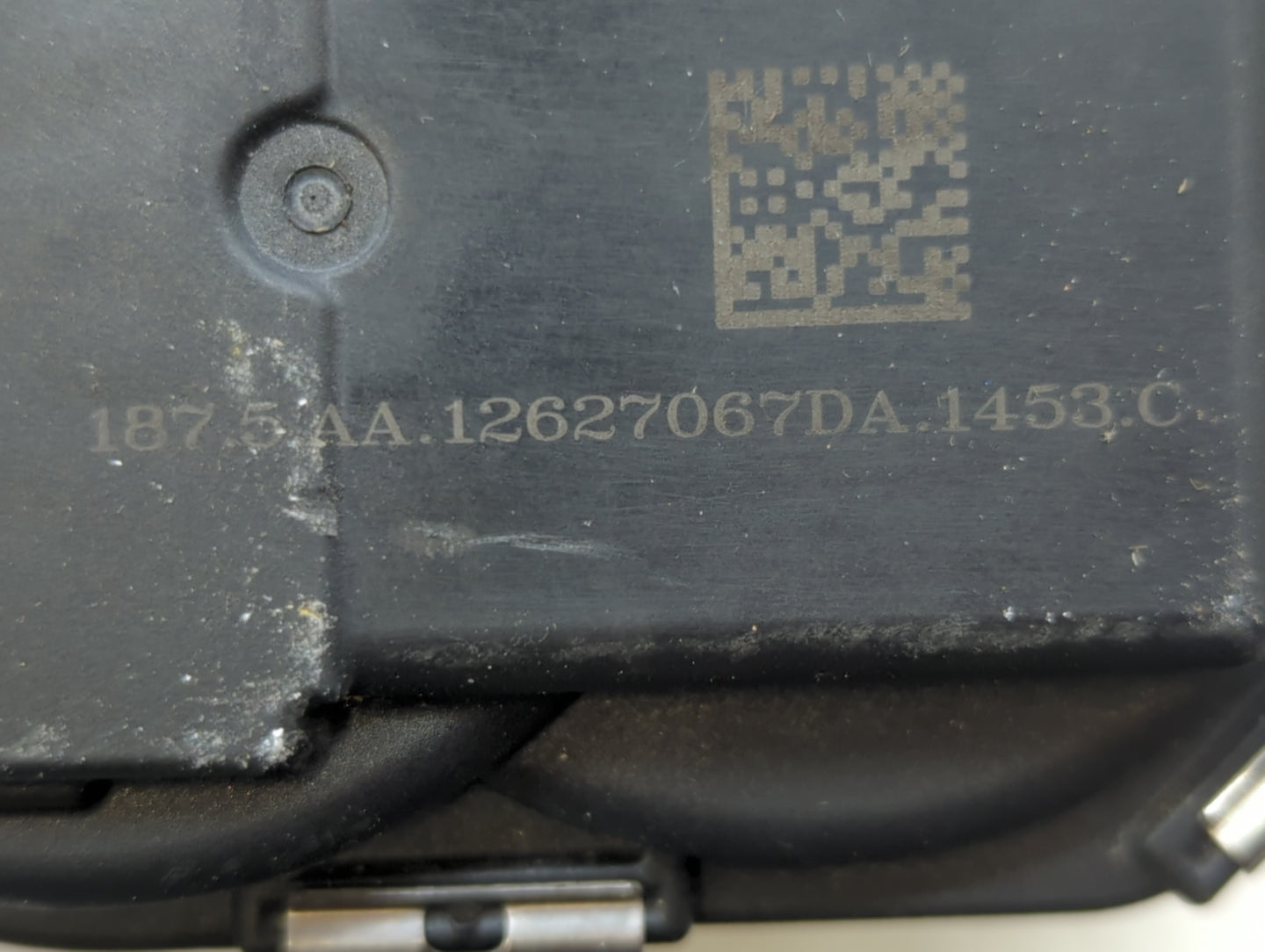 2014-2017 Buick Regal Throttle Body P/N:12627067DA Fits Fits 2013 2014 2015 2016 2017 2018 2019 2020 2021 OEM Used Auto Part