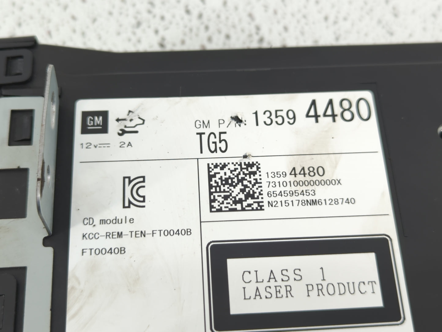 2015-2017 Buick Regal Am Fm Cd Player Radio Receiver - Oemusedautoparts1.com