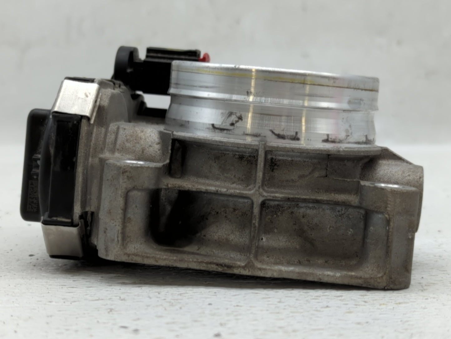 2014-2017 Buick Regal Throttle Body P/N:12627067DA Fits Fits 2013 2014 2015 2016 2017 2018 2019 2020 2021 OEM Used Auto Part