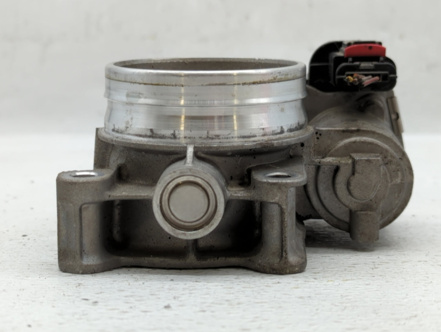 2014-2017 Buick Regal Throttle Body P/N:12627067DA Fits Fits 2013 2014 2015 2016 2017 2018 2019 2020 2021 OEM Used Auto Part