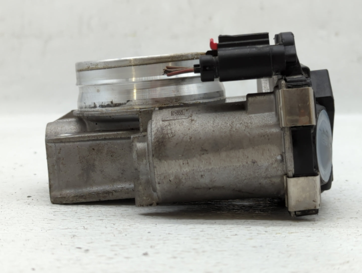 2014-2017 Buick Regal Throttle Body P/N:12627067DA Fits Fits 2013 2014 2015 2016 2017 2018 2019 2020 2021 OEM Used Auto Part
