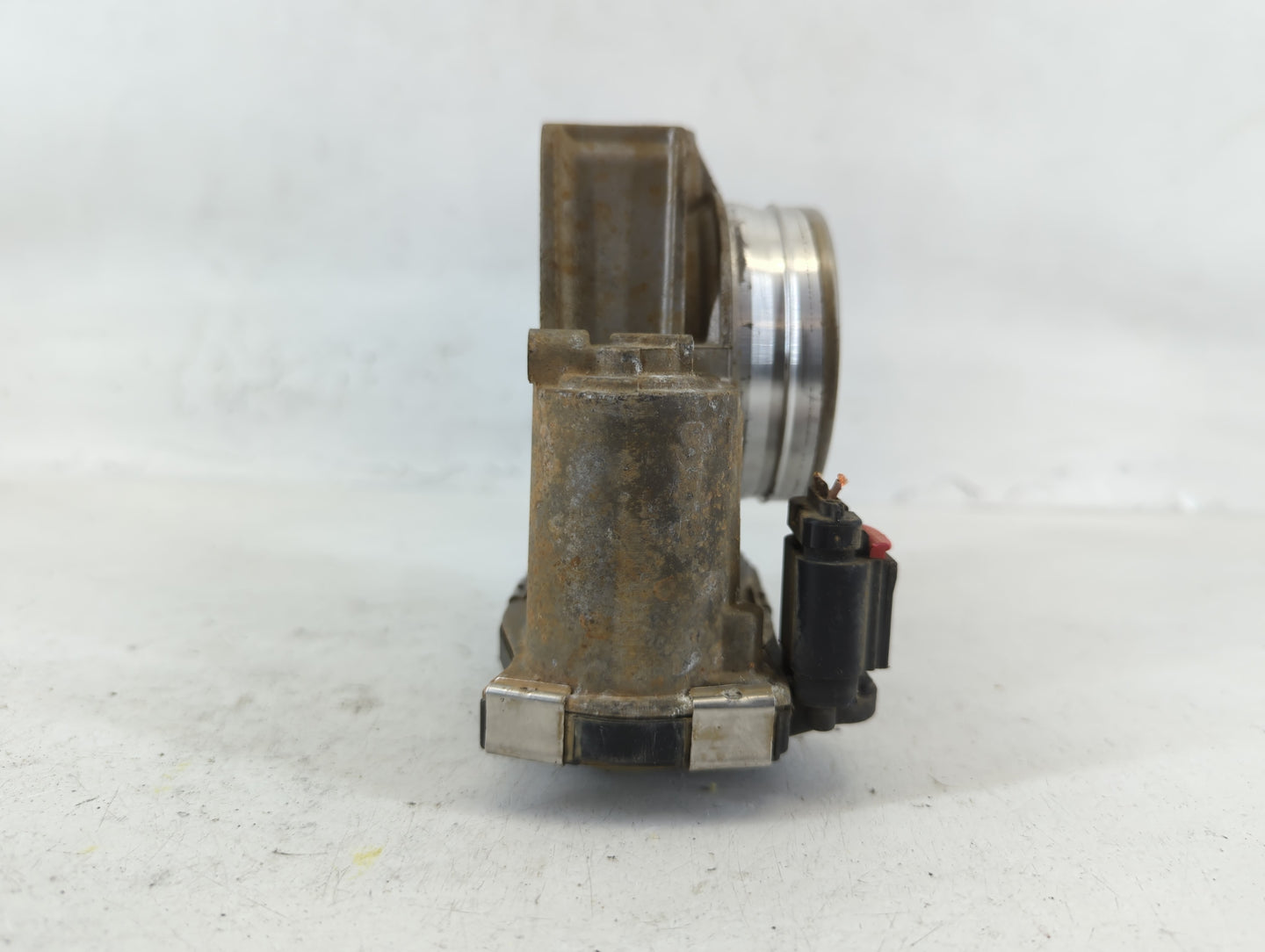 2014-2017 Buick Regal Throttle Body P/N:12627067DA Fits Fits 2013 2014 2015 2016 2017 2018 2019 2020 2021 OEM Used Auto Part