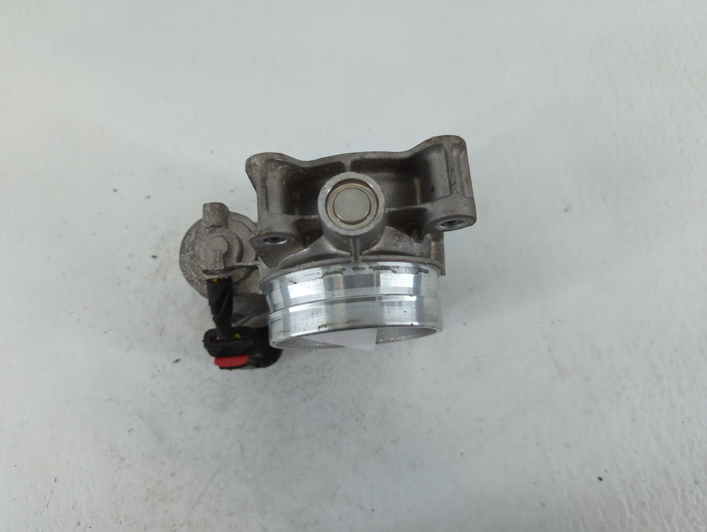2014-2017 Buick Regal Throttle Body P/N:12627067DA Fits Fits 2013 2014 2015 2016 2017 2018 2019 2020 2021 OEM Used Auto Part
