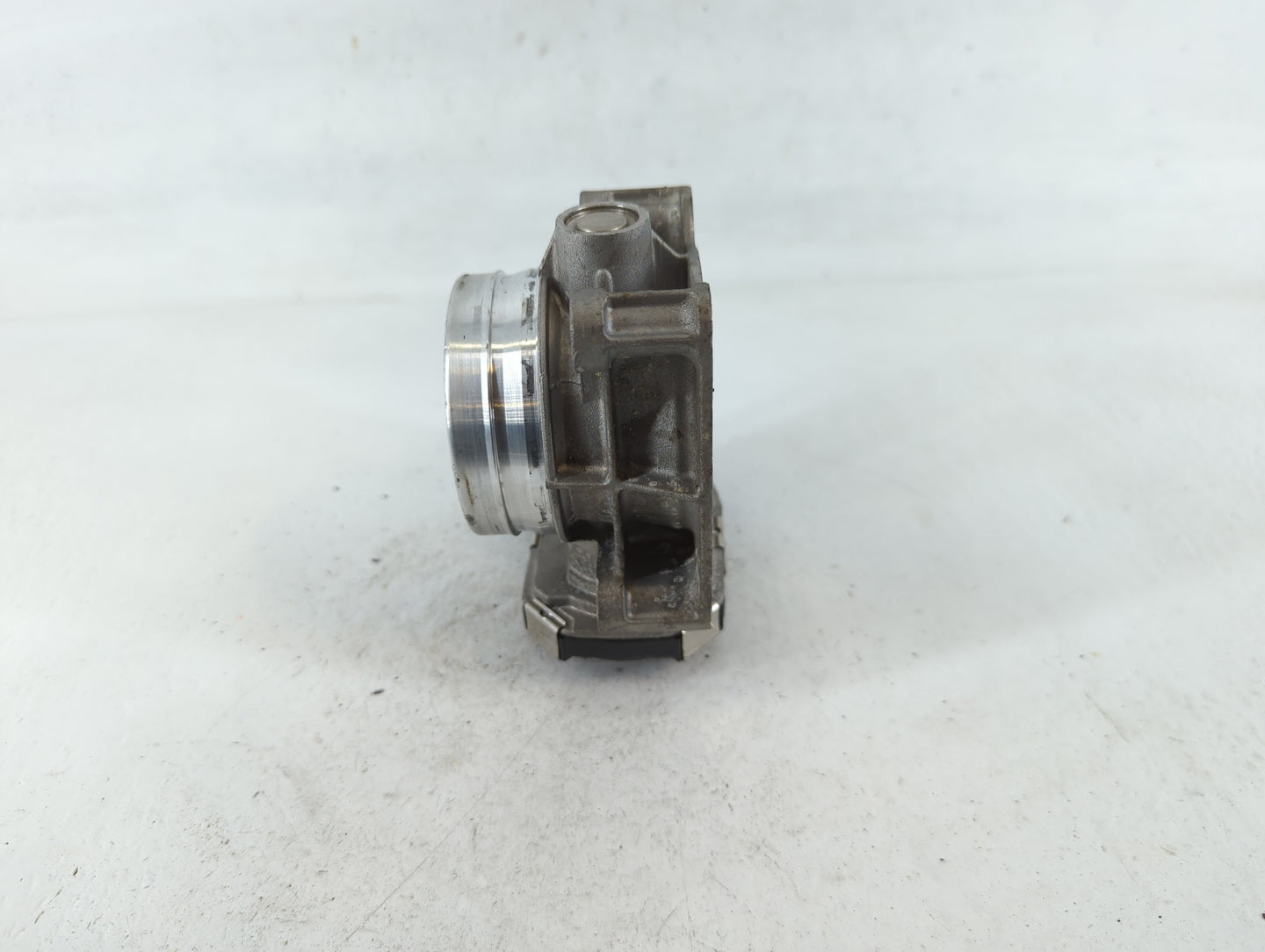 2014-2017 Buick Regal Throttle Body P/N:12627067DA Fits Fits 2013 2014 2015 2016 2017 2018 2019 2020 2021 OEM Used Auto Part