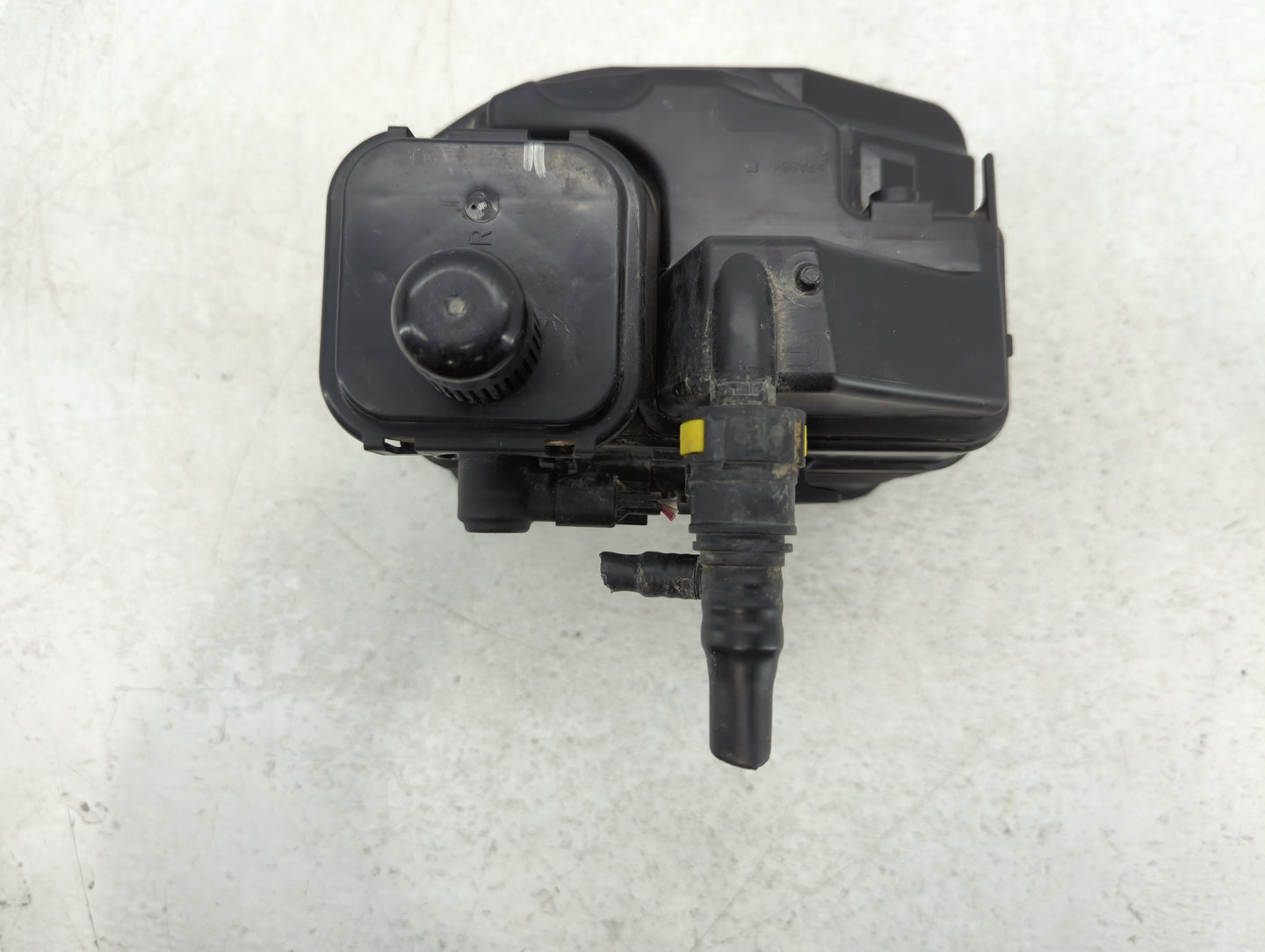 2016 Buick Regal Fuel Vapor Charcoal Canister - Oemusedautoparts1.com