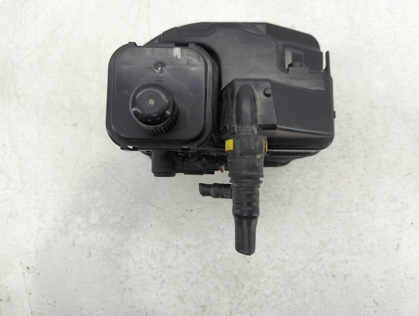 2016 Buick Regal Fuel Vapor Charcoal Canister - Oemusedautoparts1.com