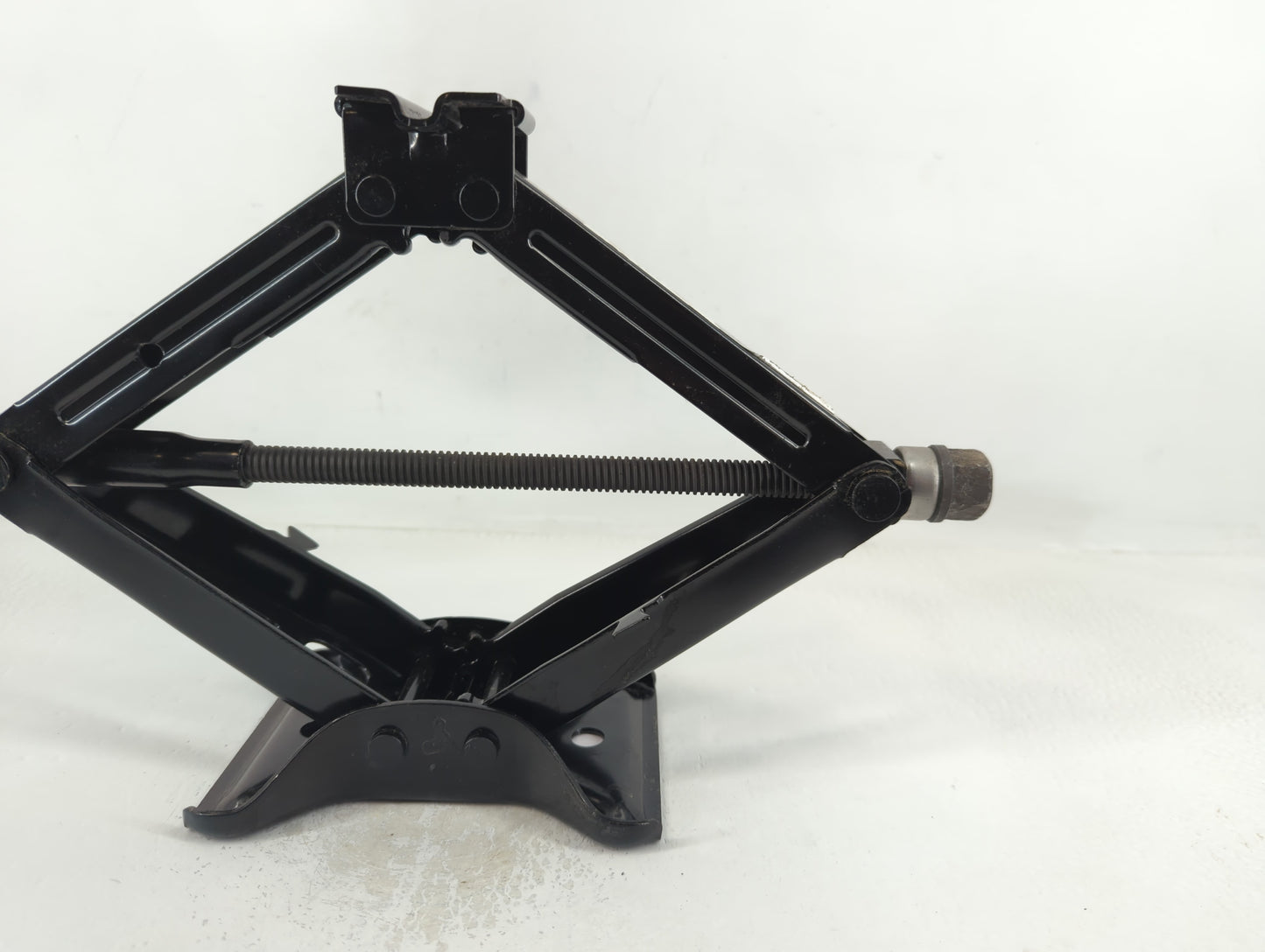 2016 Buick Regal Spare Scissor Car Jack - Oemusedautoparts1.com
