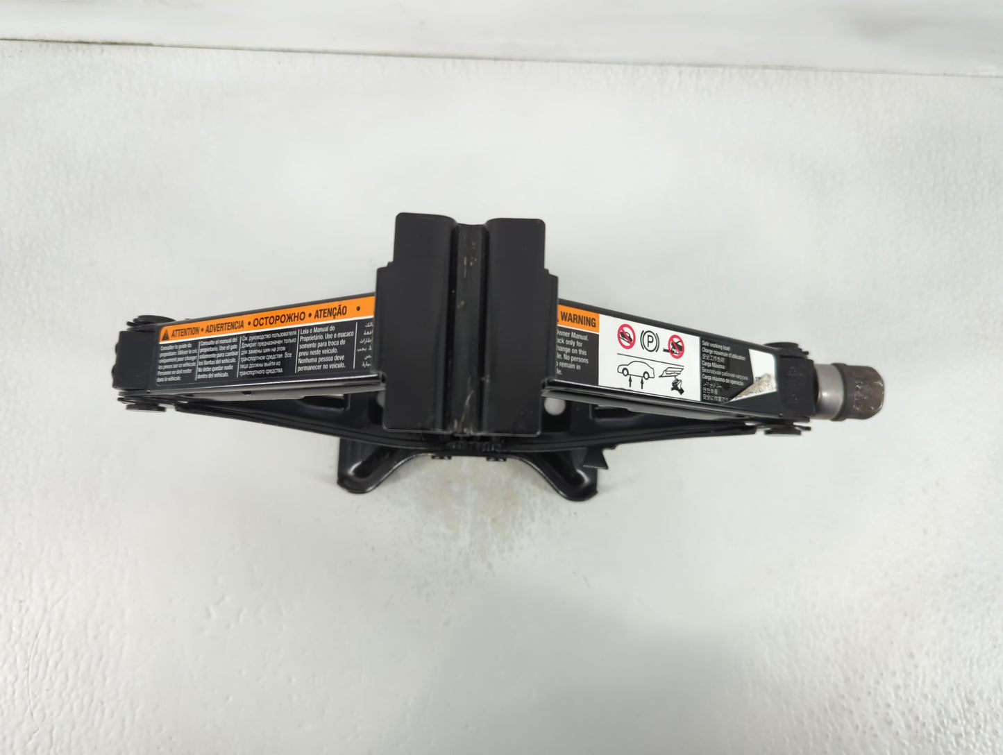 2016 Buick Regal Spare Scissor Car Jack - Oemusedautoparts1.com