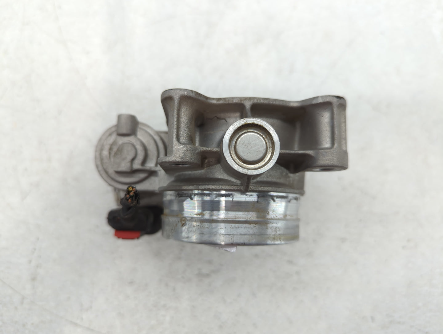 2014-2017 Buick Regal Throttle Body P/N:12627067DA Fits Fits 2013 2014 2015 2016 2017 2018 2019 2020 2021 OEM Used Auto Part