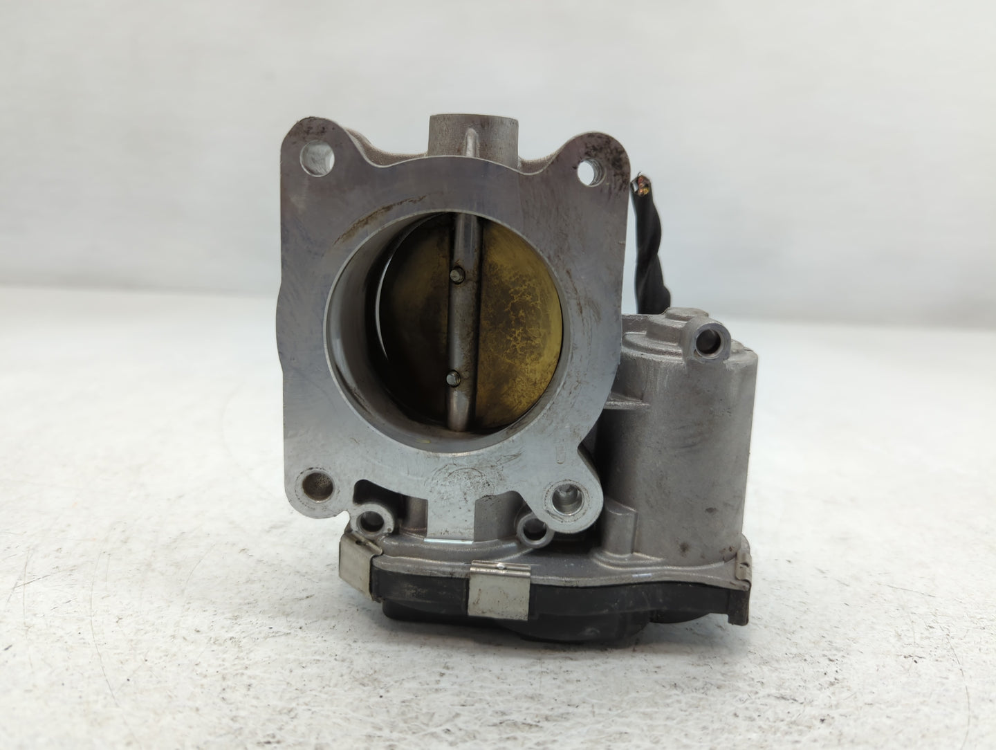2014-2017 Buick Regal Throttle Body P/N:12627067DA Fits Fits 2013 2014 2015 2016 2017 2018 2019 2020 2021 OEM Used Auto Part