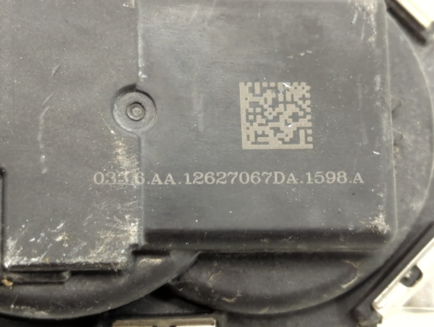 2014-2017 Buick Regal Throttle Body P/N:12627067DA Fits Fits 2013 2014 2015 2016 2017 2018 2019 2020 2021 OEM Used Auto Part