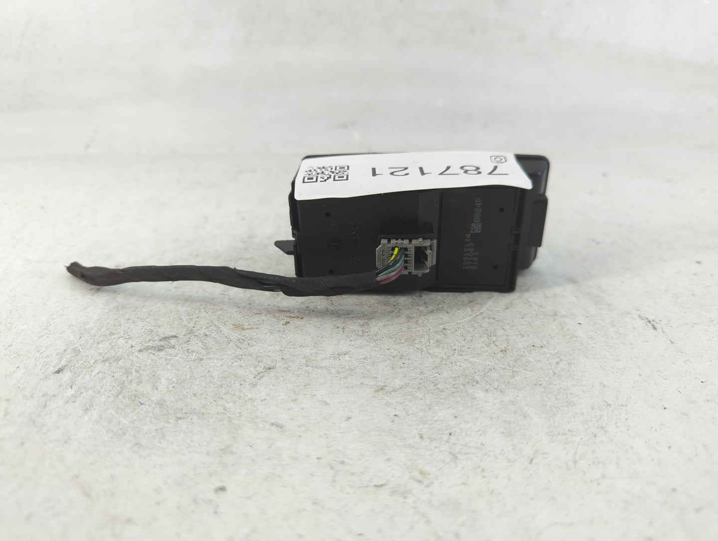 2014-2017 Buick Regal Master Power Window Switch Replacement Driver Side Left P/N:22915124 Fits OEM Used Auto Parts - Oemuse