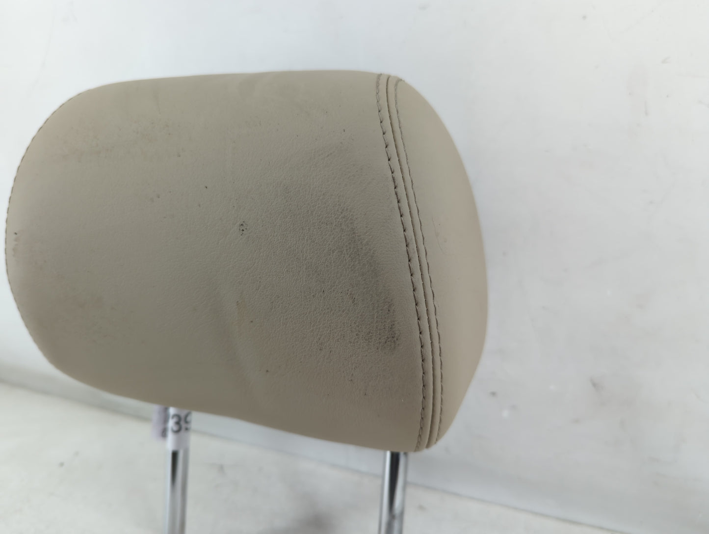 2016-2017 Buick Verano Headrest Head Rest Rear Seat Fits Fits 2016 2017 OEM Used Auto Parts - Oemusedautoparts1.com