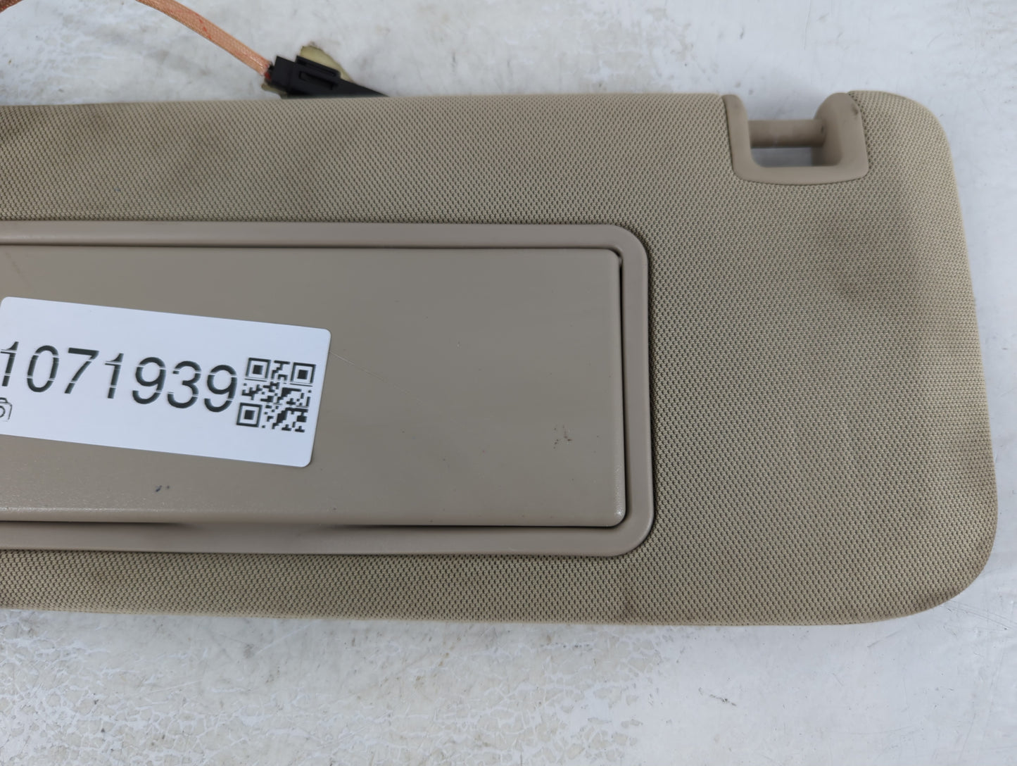 2012-2017 Buick Verano Sun Visor Shade Replacement Driver Left Mirror Fits Fits 2012 2013 2014 2015 2016 2017 OEM Used Auto 