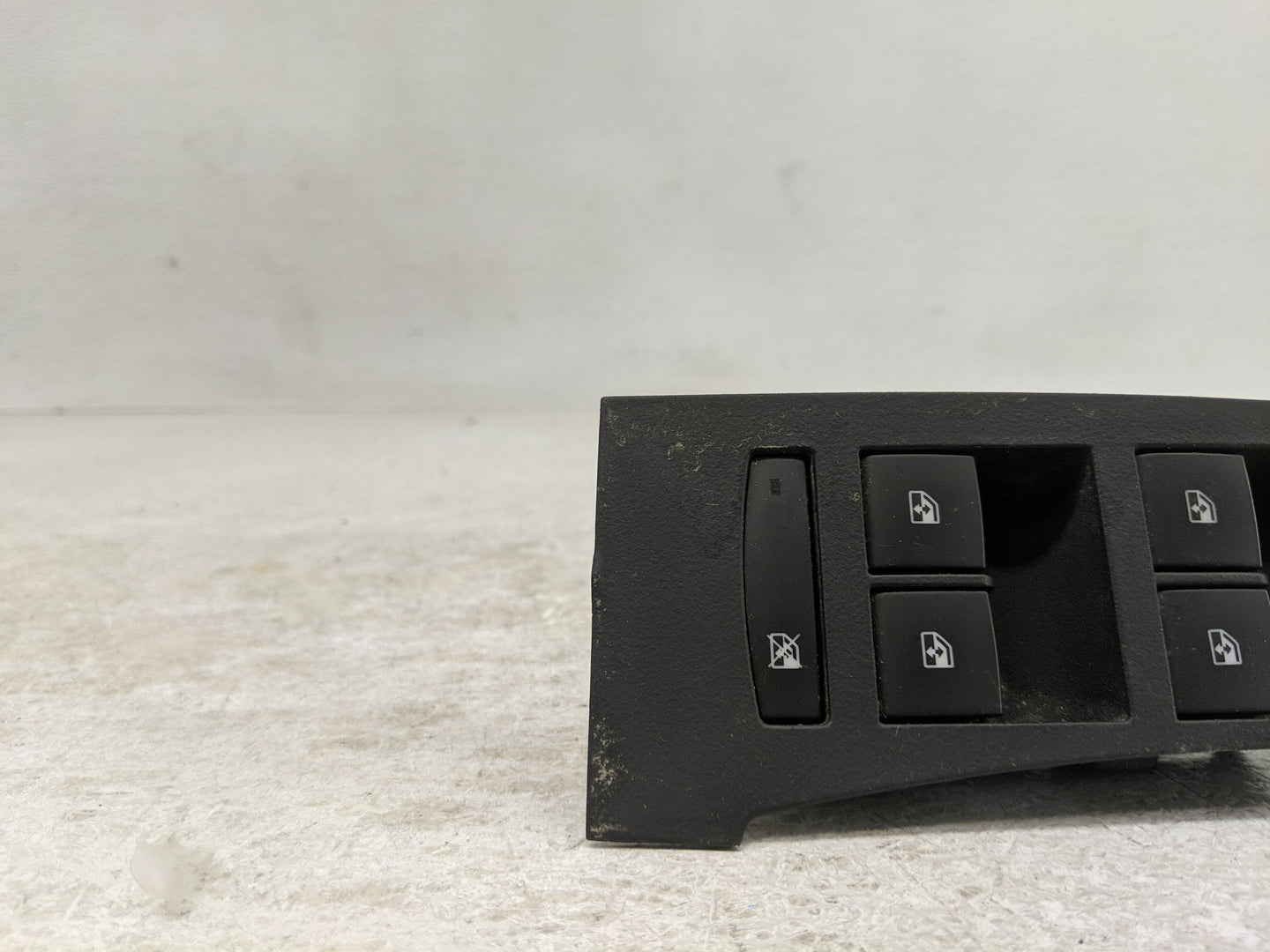 2015-2017 Buick Verano Master Power Window Switch Replacement Driver Side Left Fits Fits 2015 2016 2017 OEM Used Auto Parts 