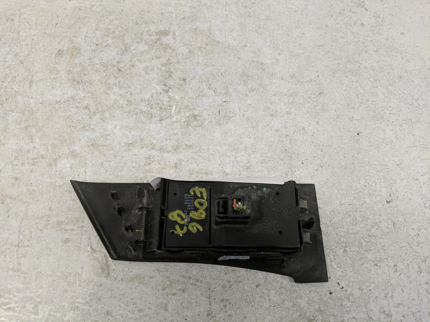 2015-2017 Buick Verano Master Power Window Switch Replacement Driver Side Left Fits Fits 2015 2016 2017 OEM Used Auto Parts 